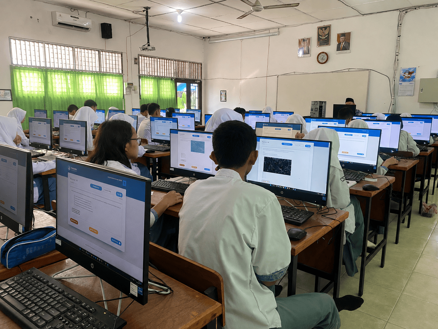 Lab Sains Modern